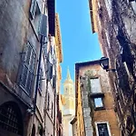 Navona Fox House 2